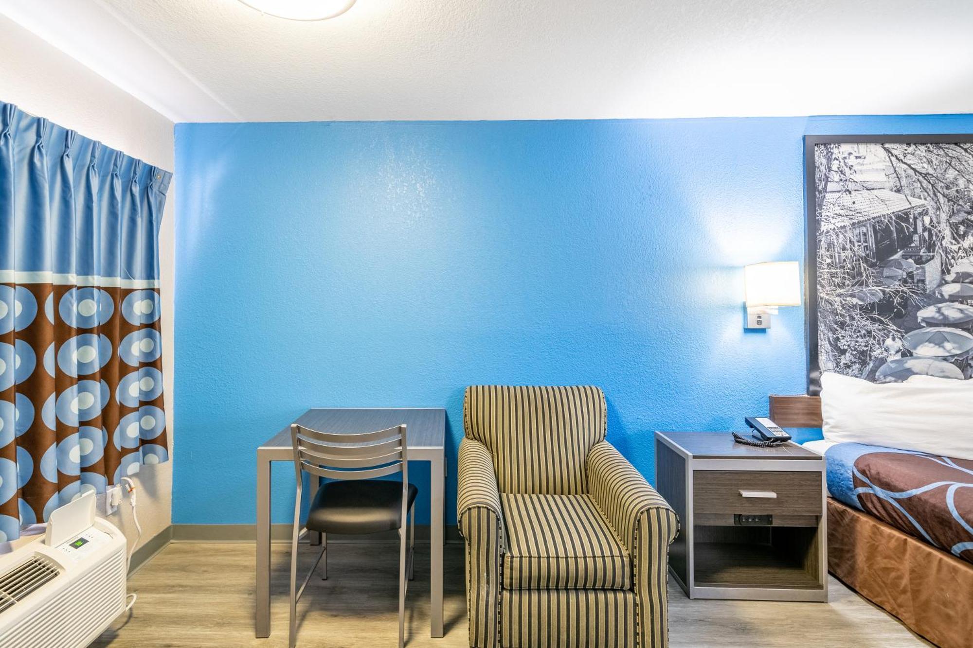 Super 8 By Wyndham San Antonio/Riverwalk Area Экстерьер фото