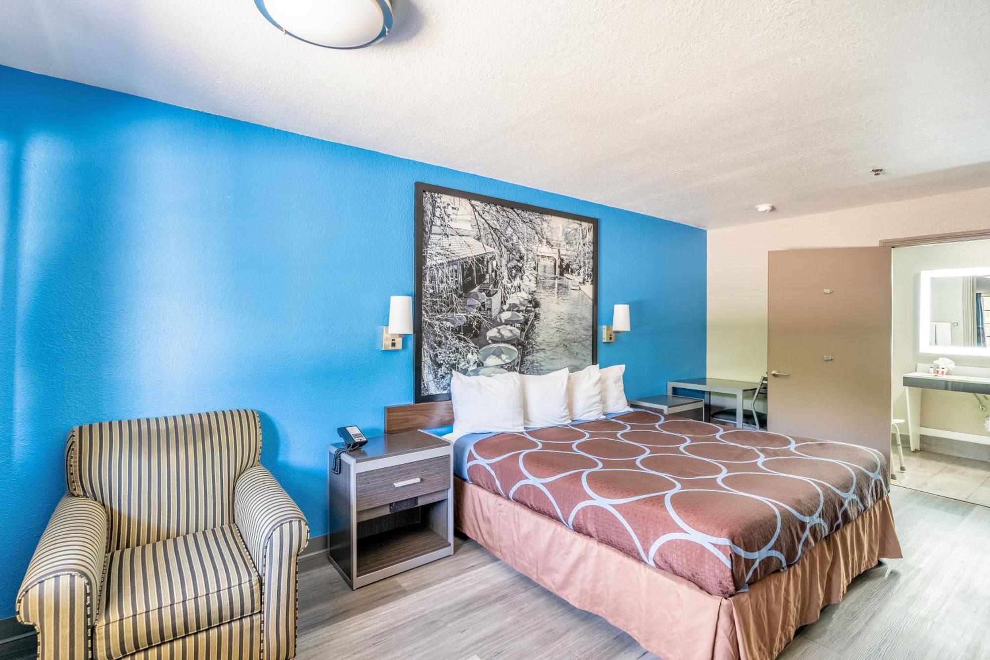 Super 8 By Wyndham San Antonio/Riverwalk Area Экстерьер фото