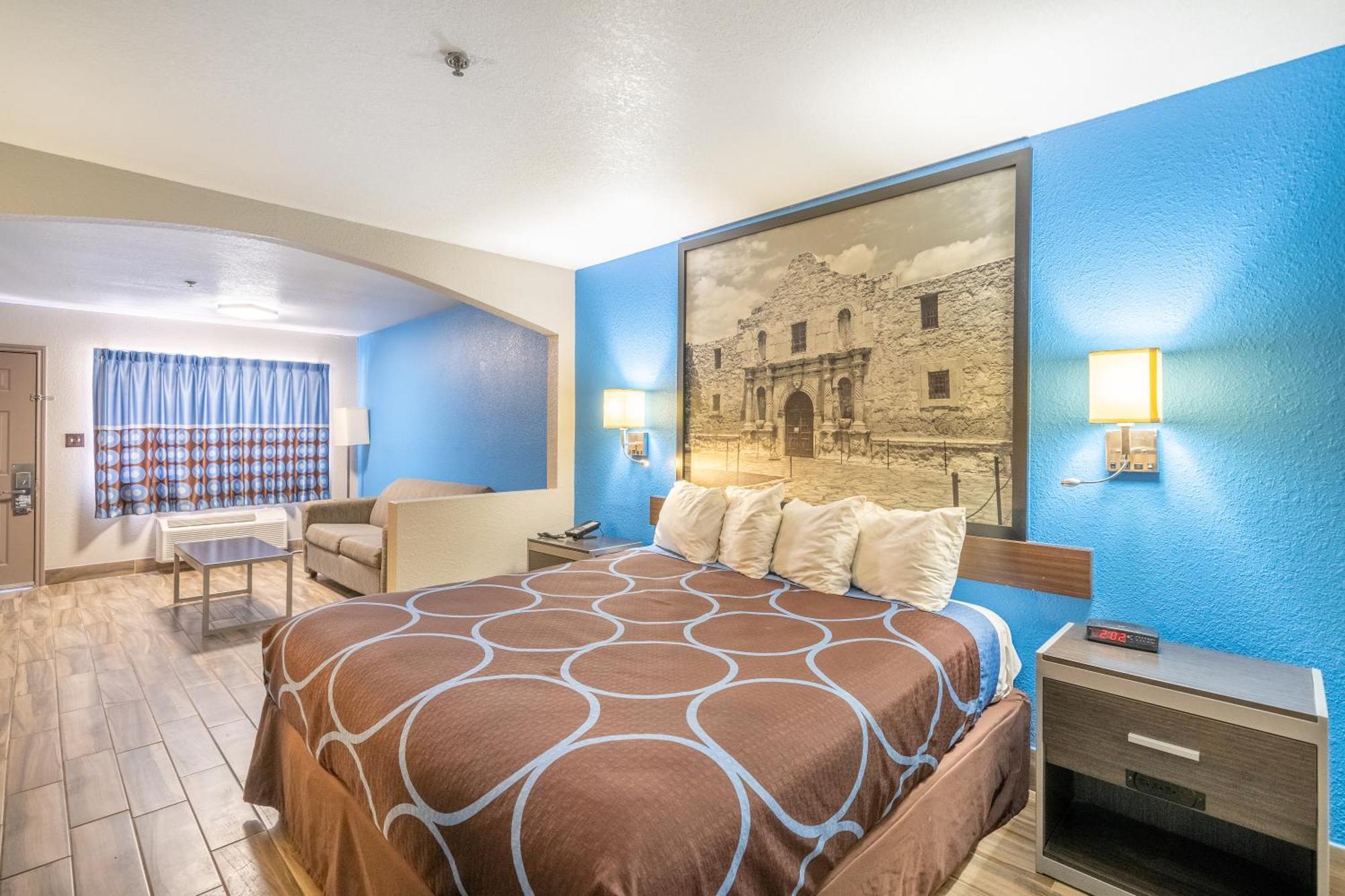 Super 8 By Wyndham San Antonio/Riverwalk Area Экстерьер фото
