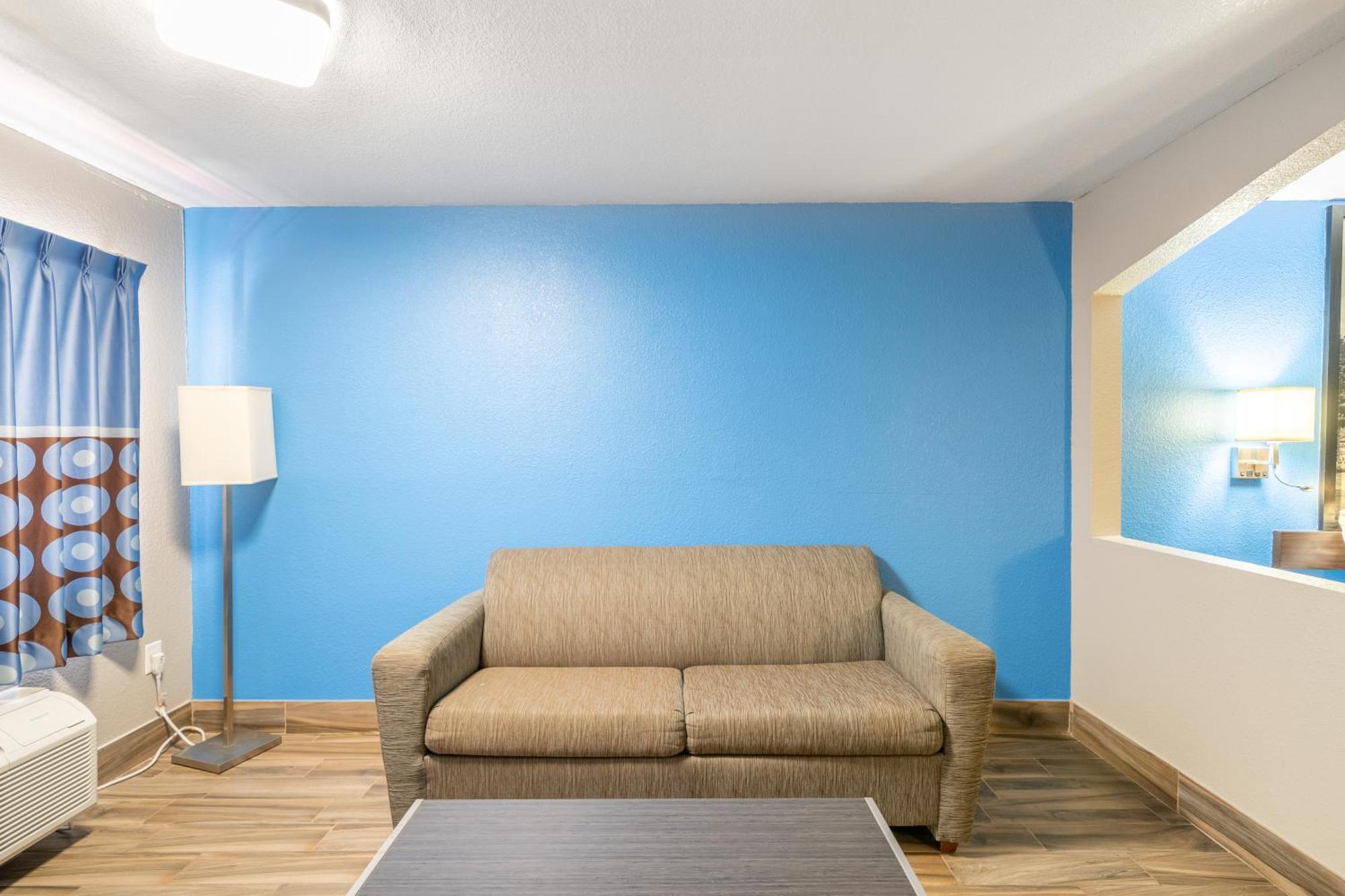 Super 8 By Wyndham San Antonio/Riverwalk Area Экстерьер фото